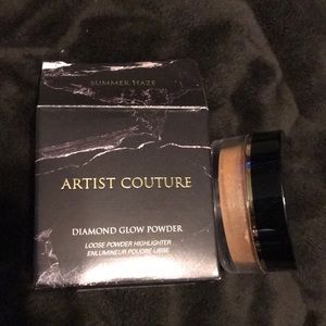 Artist Couture Diamond Glow Powder
